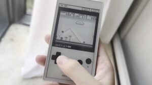Jugar Game Boy en una pantalla E-Ink se ve sorprendentemente bien
