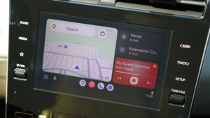 Desearía que alguien me contara sobre estas 5 configuraciones de Android Auto antes de comprar mi auto nuevo